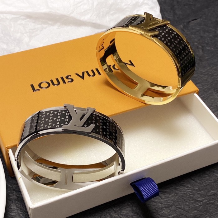 Louis Vuitton Luxury Womens Bracelet