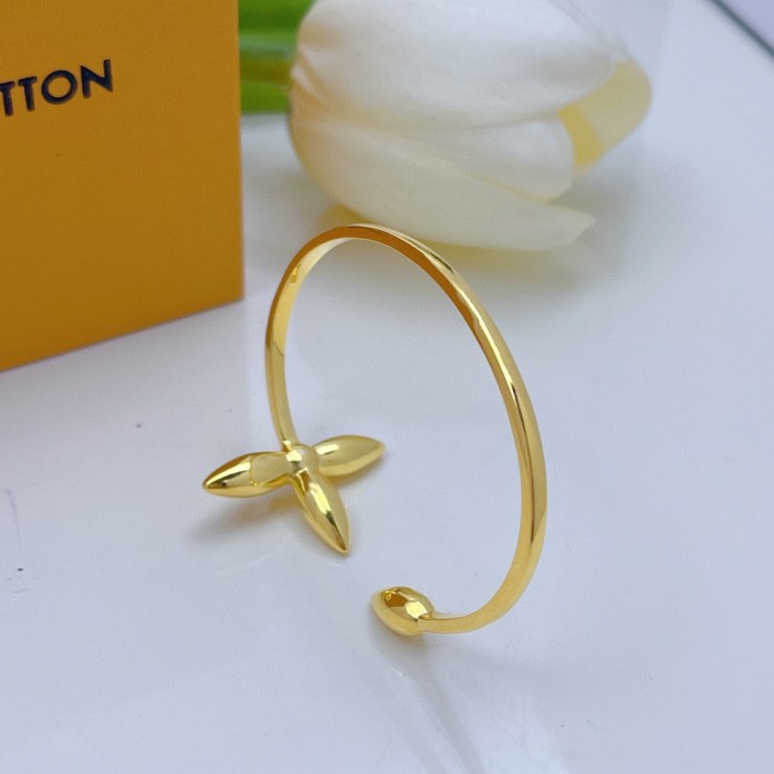 Louis Vuitton Luxury Womens Bracelet