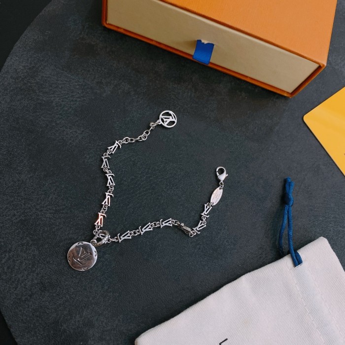 Louis Vuitton Luxury Men Womens Bracelet