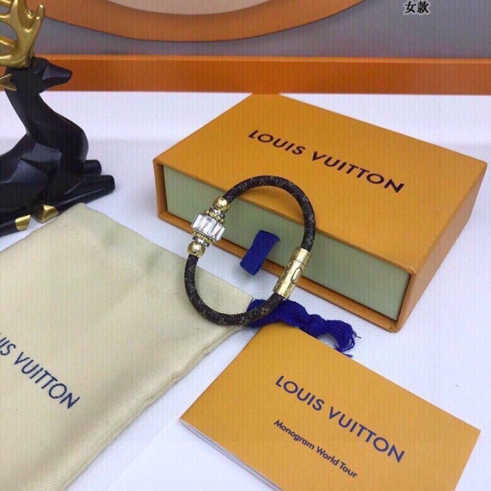 Louis Vuitton Luxury Men Womens Bracelet M6771E