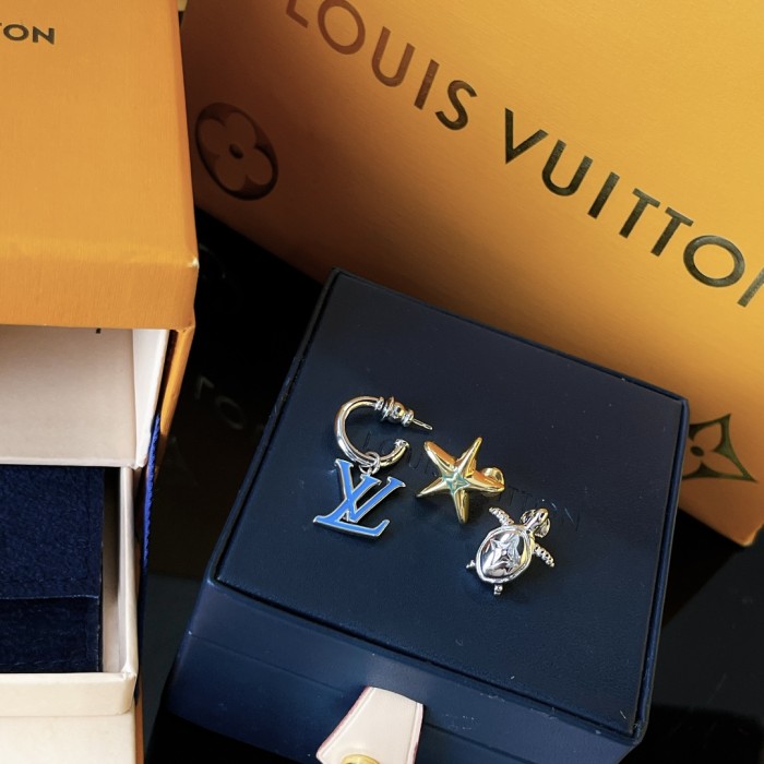 Louis Vuitton Luxury Womens Earrings B404