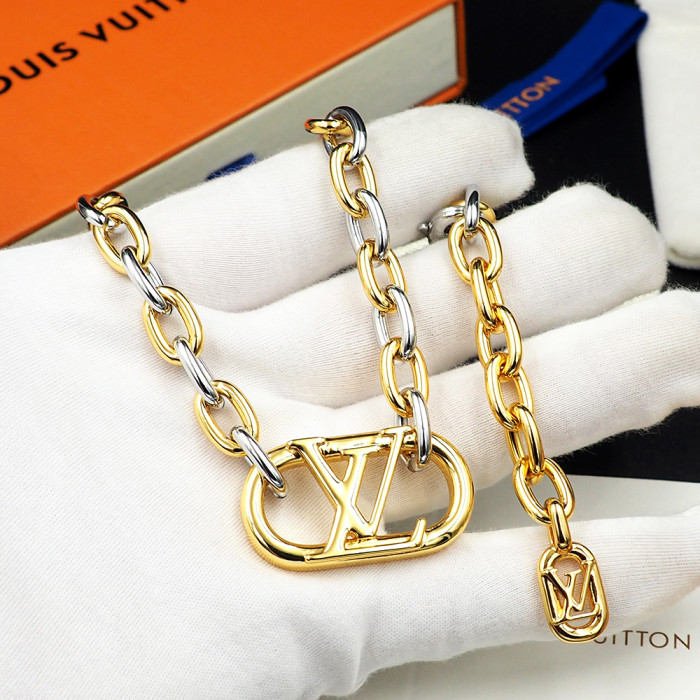 Louis Vuitton Luxury Womens Necklace