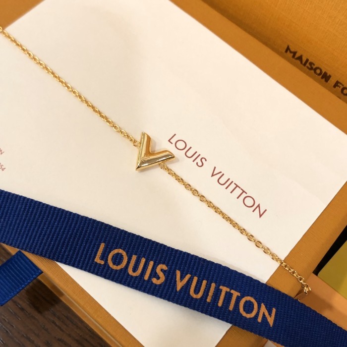 Louis Vuitton Luxury Womens Necklace Bracelet