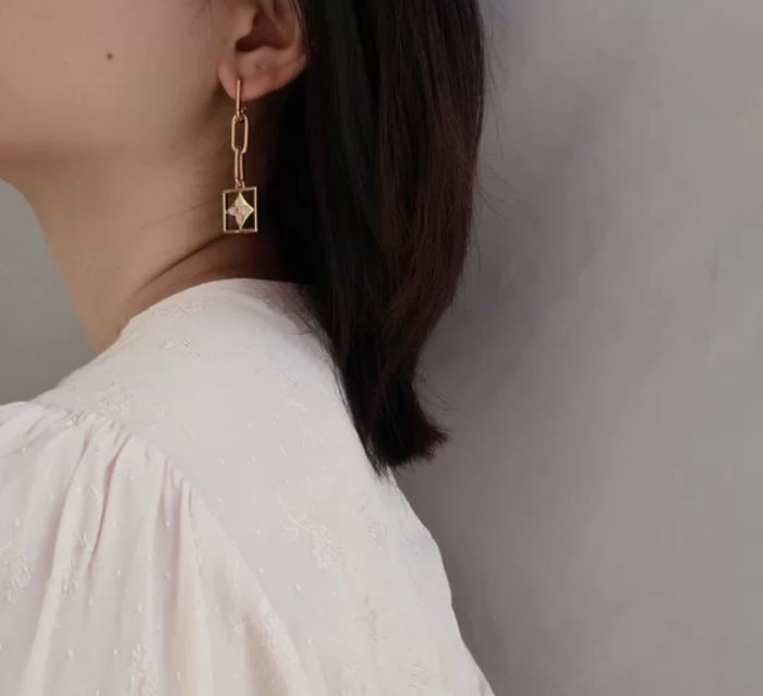 Louis Vuitton Luxury Womens Earrings xx279