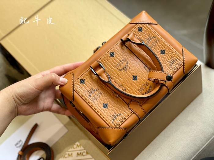 MCM Women Bags Messenger Shoulder Bag Soft Trunk Luxury Brand with Original Box
