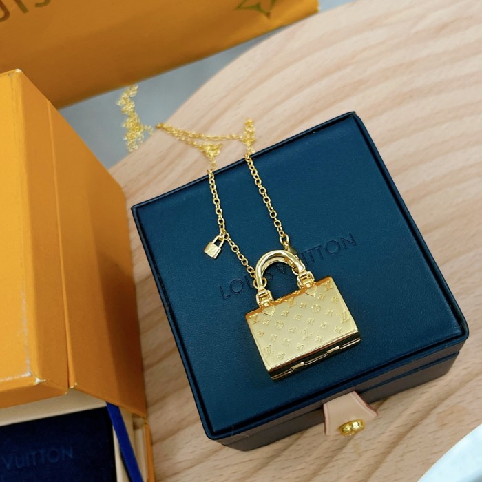 Louis Vuitton Luxury Womens Necklace
