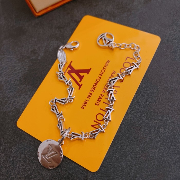 Louis Vuitton Luxury Men Womens Bracelet