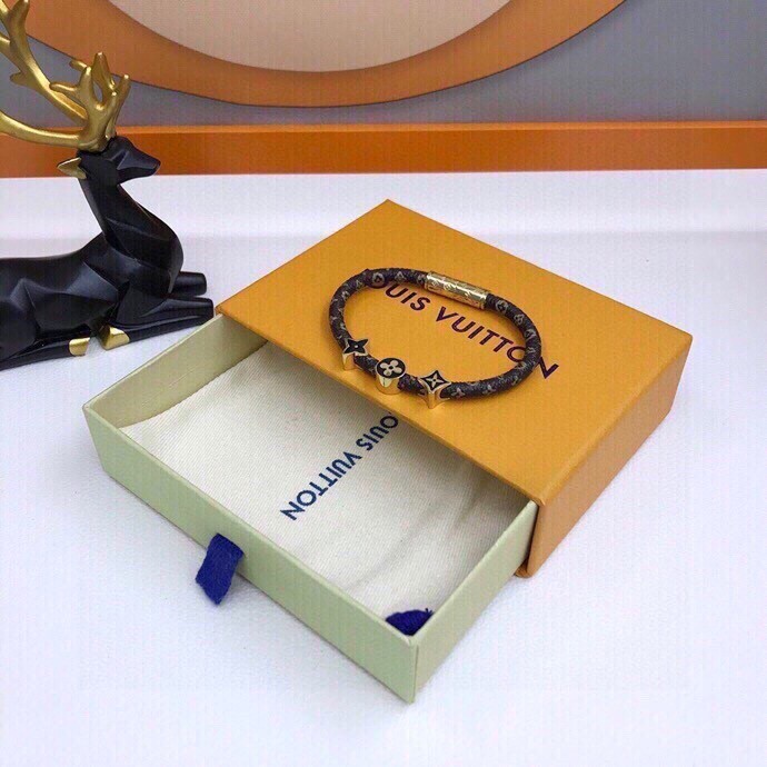 Louis Vuitton Luxury Men Womens Bracelet