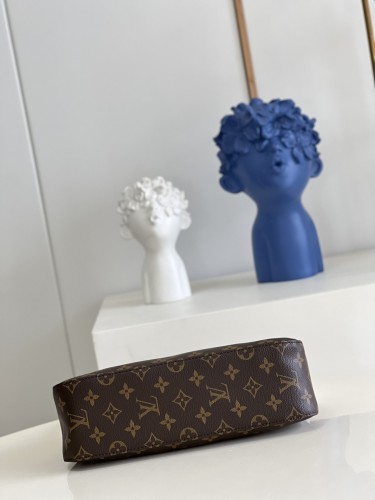 Louis Vuitton Womens Bags Luxury Brand Fashion Type Louis Vuitton 2006 pre-owned Looping shoulder bag Monogram Canvas M51147