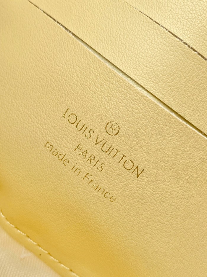 Louis Vuitton Womens Bags Messenger Shoulder Bags Luxury Brand WALLET ON STRAP BUBBLEGRAM with Original Box M81400 Banane Yellow Monogram-embroidered, quilted calf leather