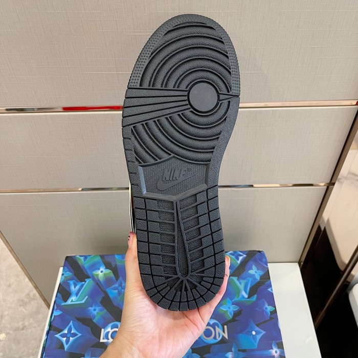 Louis Vuitton NIKE Men Shoes Fashion Sneakers Design Luxury Brand LVXNIKE Air Jordan Sneakers with Original Box