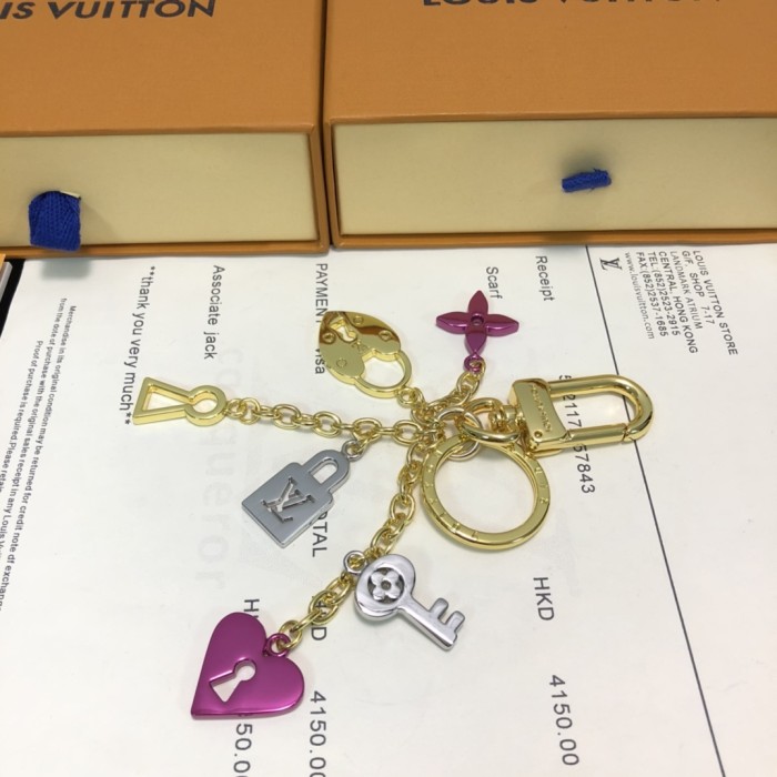 Louis Vuitton Love Lock Heart and Keys chain bag charm and key holder M67437 with Original Box
