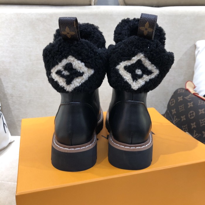Louis Vuitton Women Shoes Boots Luxury Brand TERRITORY FLAT RANGER with Original Box 1A9HAI
