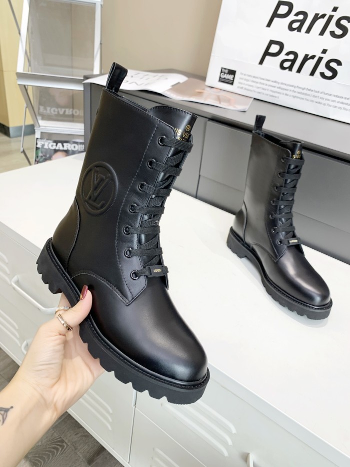 Louis Vuitton Women Shoes Boots Luxury Brand ANKLE BOOT TERRITORY FLAT RANGER with Original Box 1A94QK