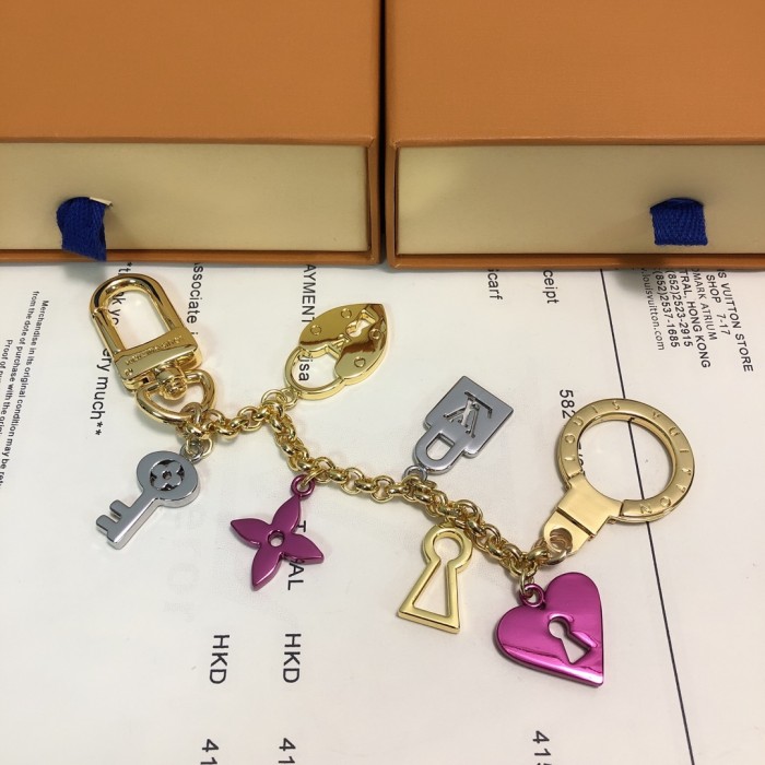 Louis Vuitton Love Lock Heart and Keys chain bag charm and key holder M67437 with Original Box