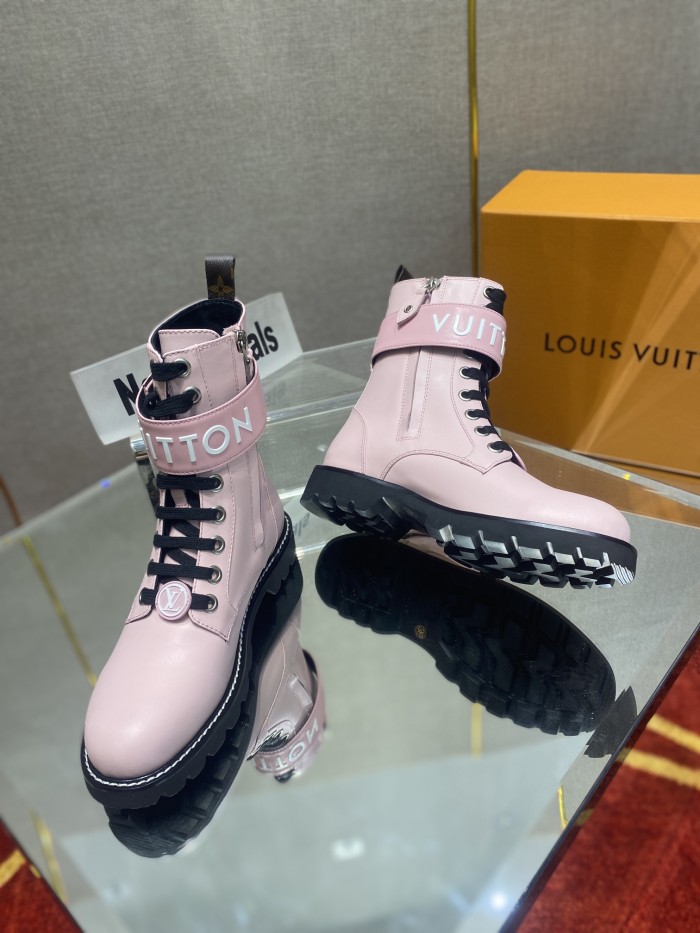 Louis Vuitton Women Shoes Boots Luxury Brand TERRITORY FLAT RANGER with Original Box 1A9HAI