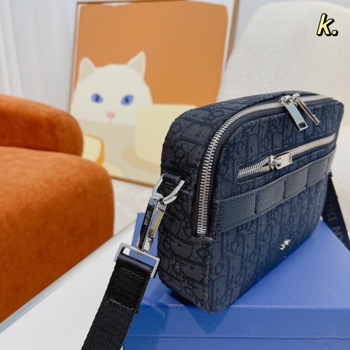 Dior Mens Bags Crossbody Bags SAFARI MESSENGER BAG Black Dior Oblique Jacquard with Original Box 1ESPO206YKY_H10E