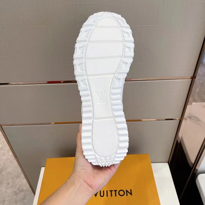 Louis Vuitton Men Shoes Sports RUN AWAY SNEAKER Running Design Luxury Brand with Original Box 1A9ZK8 Monogram-embossed grained calf leather and Epi calf leather