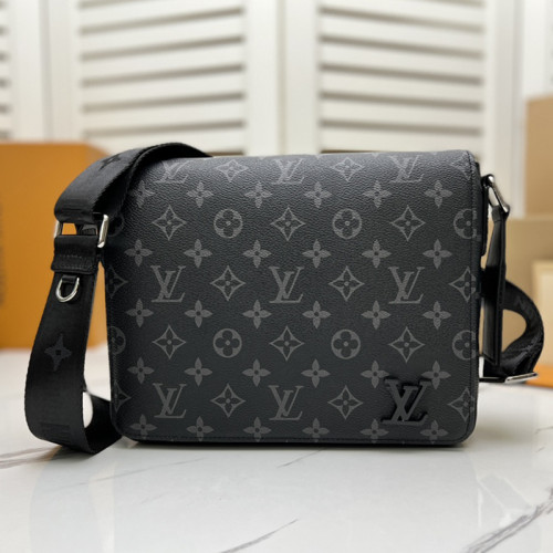 Louis Vuitton Mens Bags Messenger Bag Luxury Brand DISTRICT PM Monogram Eclipse coated canvas Shoulder Bags for Men with Original Box M46255