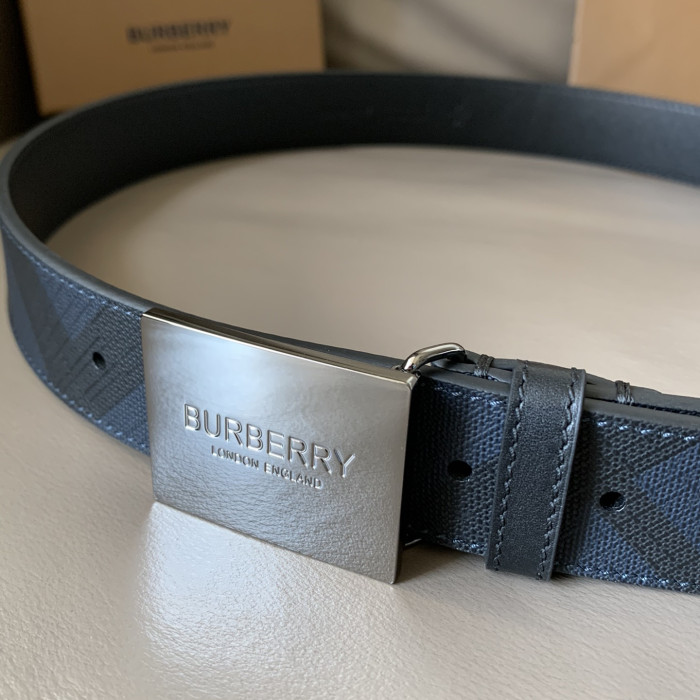 Burberry Mens Belt Luxury Brand Design Fashion Type with Original Box Reversible Plaque Buckle London Check and Leather Belt