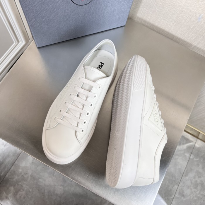 Prada Mens Shoes Casual Luxury Brand Breathable Sneakers with Original Box