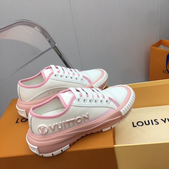 Louis Vuitton Womens Shoes Fashion Boots Luxury Brand LV SQUAD SNEAKER with Original Box 1AACVY