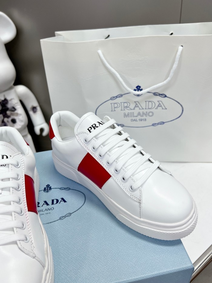 Prada Womens Shoes Casual Luxury Brand Breathable Prada sneakers with Original Box