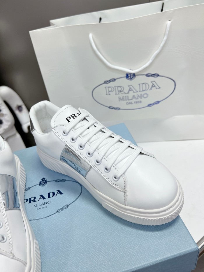 Prada Womens Shoes Casual Luxury Brand Breathable Prada sneakers with Original Box
