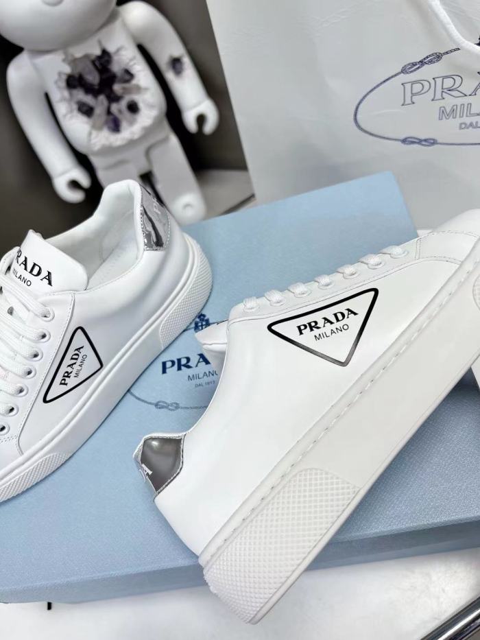 Prada Womens Shoes Casual Luxury Brand Breathable Prada sneakers with Original Box