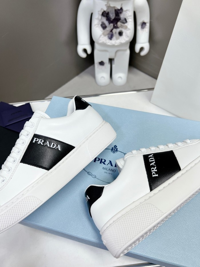 Prada Womens Shoes Casual Luxury Brand Breathable Prada sneakers with Original Box