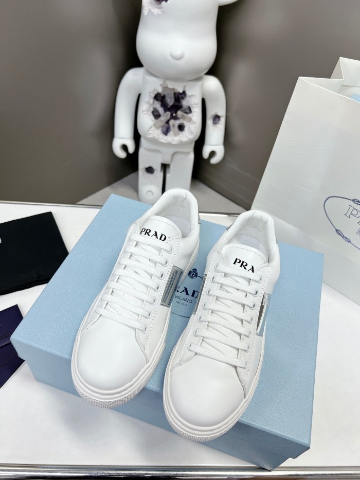 Prada Womens Shoes Casual Luxury Brand Breathable Prada sneakers with Original Box