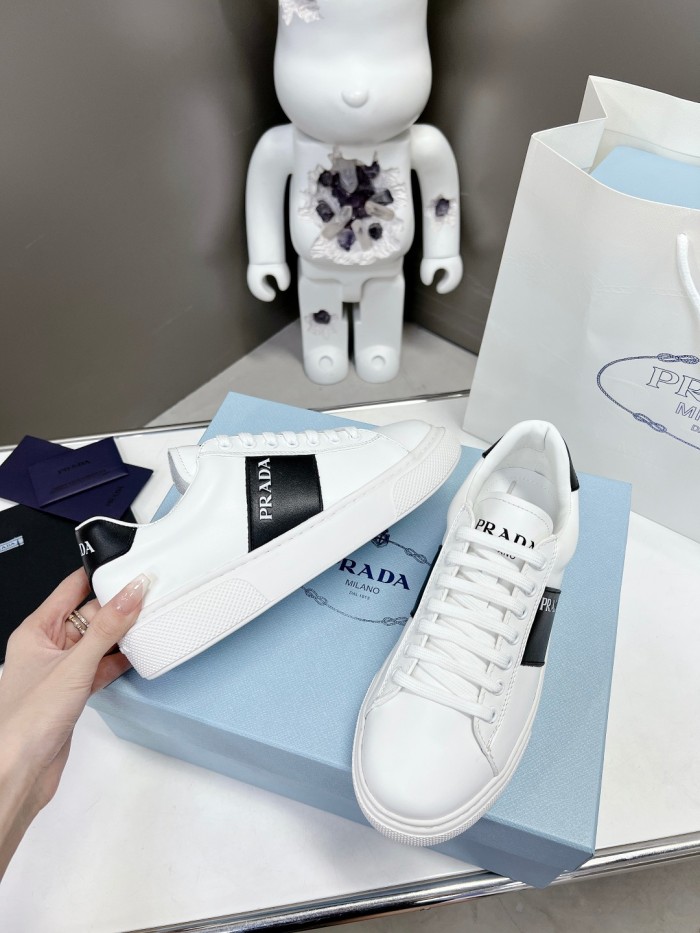 Prada Womens Shoes Casual Luxury Brand Breathable Prada sneakers with Original Box
