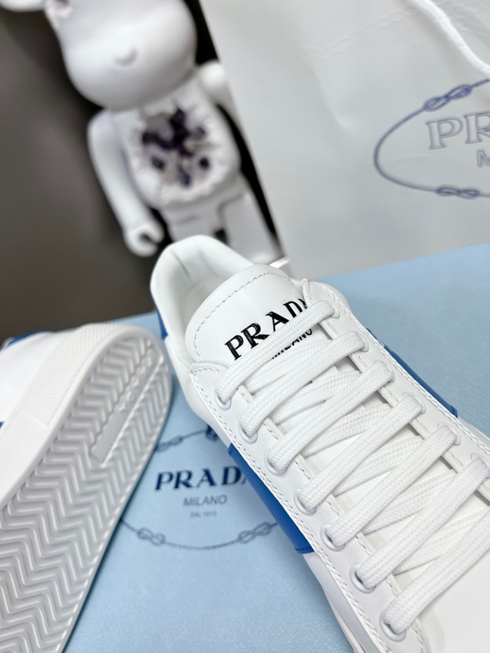 Prada Womens Shoes Casual Luxury Brand Breathable Prada sneakers with Original Box
