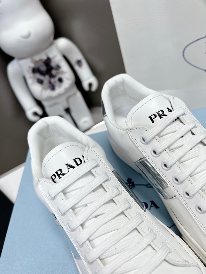 Prada Womens Shoes Casual Luxury Brand Breathable Prada sneakers with Original Box