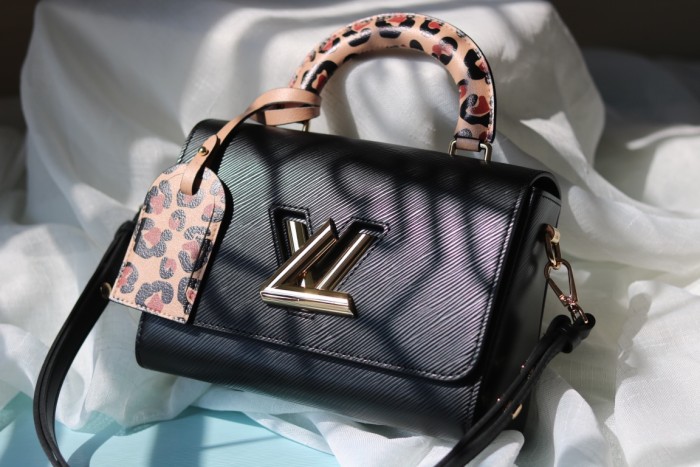 Louis Vuitton Womens Bags Shoulder Messenger Bags Luxury Brand TWIST MM M20834 with Original Box