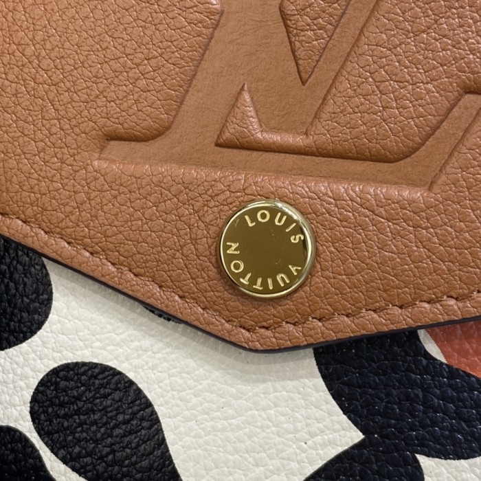 Louis Vuitton KEY POUCH Luxury Brand with Original Box Louis Vuitton Wild at Heart Key Pouch M80692