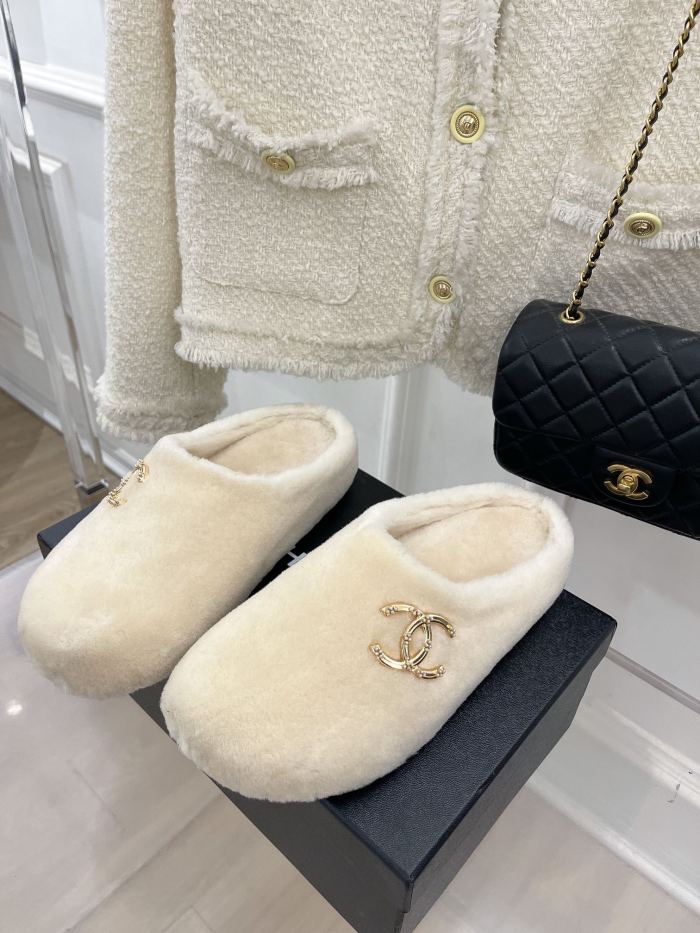 Chanel Womens Shoes Slippers Luxury Brand Winter Plus Velvet Design with Original Box