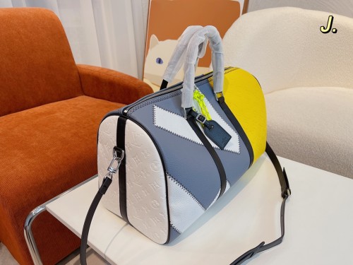 Louis Vuitton Womens and Mens Unisex Bags Luxury Brand LV Keepall Bandoulière 45 Fashion Design Travel Bag