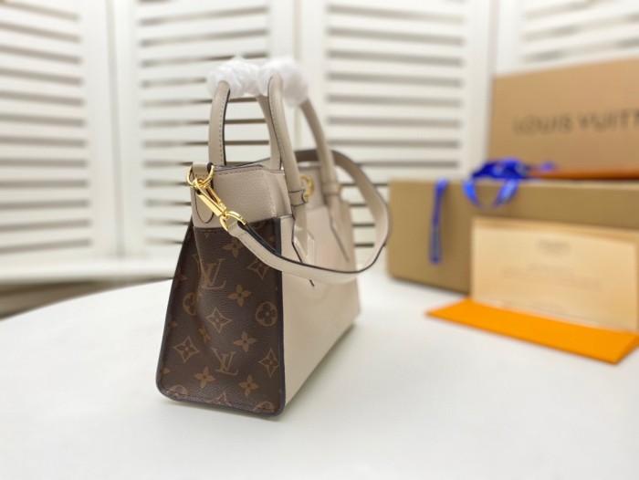 Louis Vuitton Womens Shoulder Bags Handbags Luxury Brand Fashion ON MY SIDE PM M57728