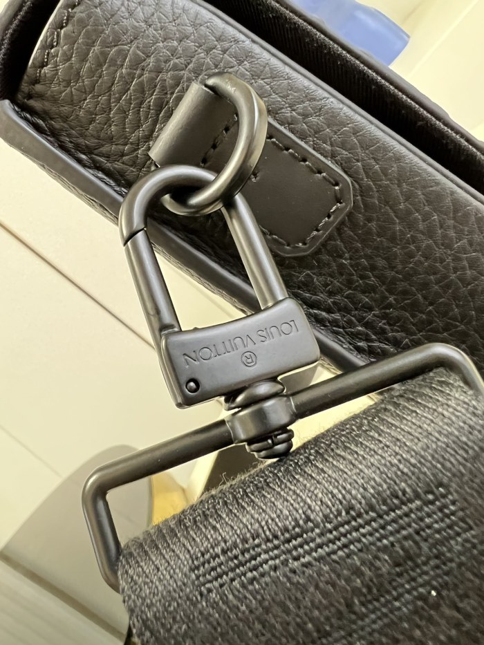 Louis Vuitton Womens Mens Shoulder Bags Handbags Luxury Brand Fashion S LOCK BRIEFCASE M20835