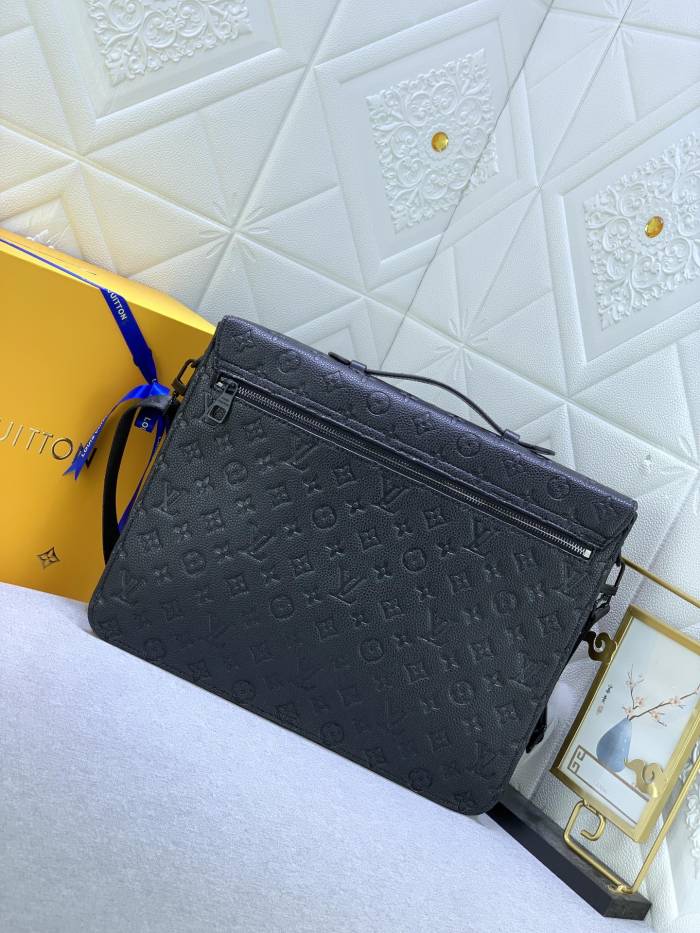 Louis Vuitton Womens Mens Shoulder Bags Handbags Luxury Brand Fashion S LOCK BRIEFCASE M20835