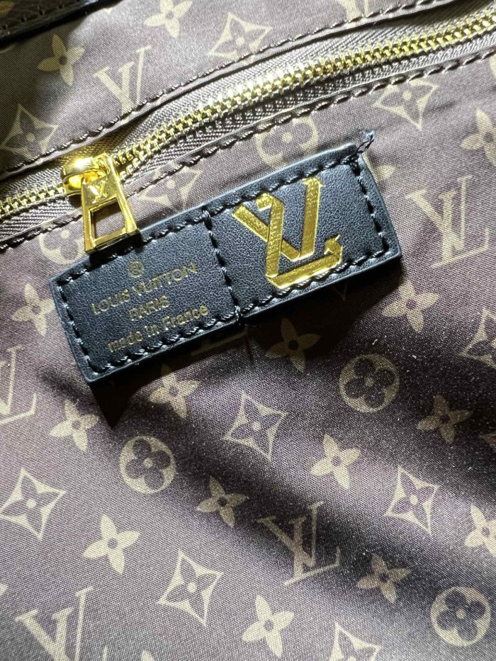 Louis Vuitton Womens Bags Handbags Luxury Brand Louis Vuitton Winter ONTHEGO MM M44576 Handbags for Women Monogram coated canvas