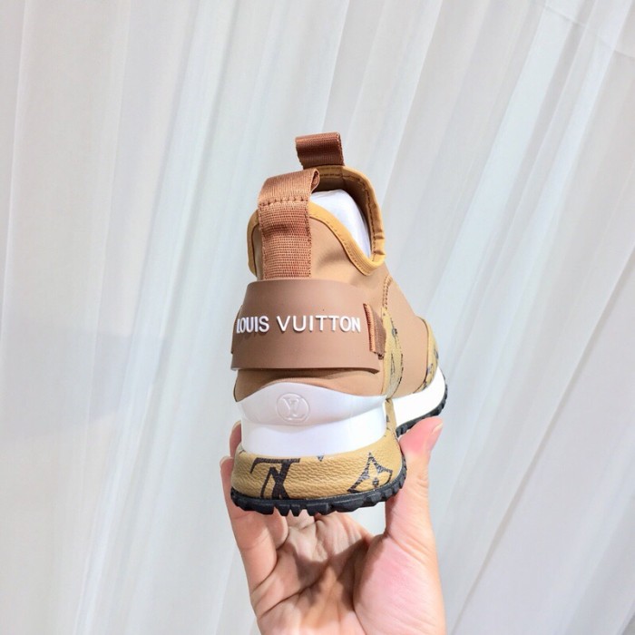 Louis Vuitton Womens Shoes Sports RUN AWAY SNEAKER Running Design Luxury Brand with Original Box