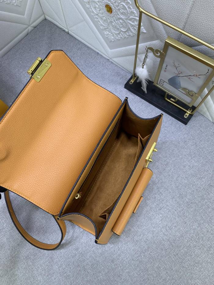 Louis Vuitton Womens Bags Handbags Luxury Brand S Lock Leather Messenger Shoulder Bags M82742
