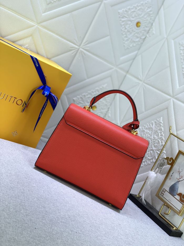 Louis Vuitton Womens Bags Handbags Luxury Brand S Lock Leather Messenger Shoulder Bags M82742