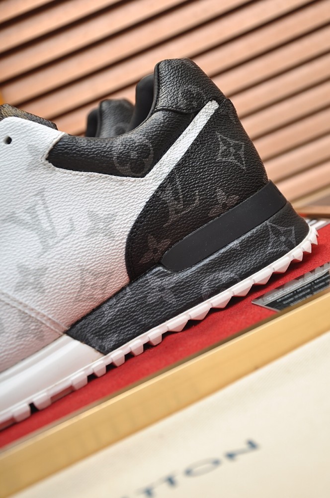 Louis Vuitton Men Shoes Sports RUN AWAY SNEAKER Running Design Luxury Brand with Original Box 1A9ZK8