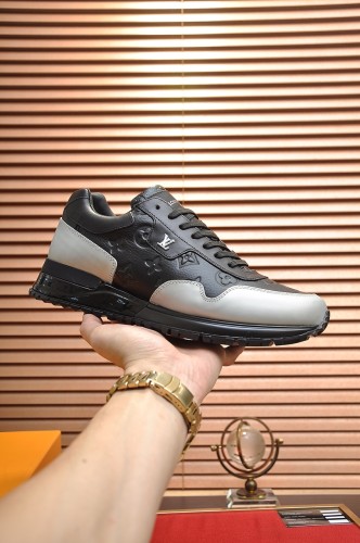 Louis Vuitton Men Shoes Sports RUN AWAY SNEAKER Running Design Luxury Brand with Original Box 1A9ZK8