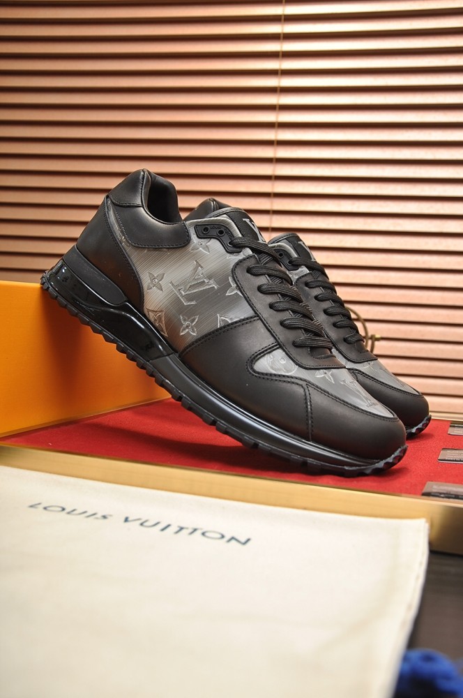 Louis Vuitton Men Shoes Sports RUN AWAY SNEAKER Running Design Luxury Brand with Original Box 1A9ZK8