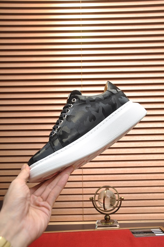 Philipp Plein Men Shoes Sneakers Low Top Sneaker Fashion Design Luxury Brand Trainer Predator TM with Original Box