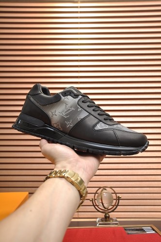 Louis Vuitton Men Shoes Sports RUN AWAY SNEAKER Running Design Luxury Brand with Original Box 1A9ZK8